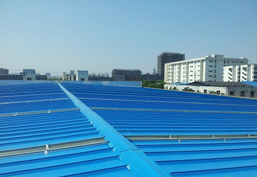 注意啦，運(yùn)城鋼結(jié)構(gòu)廠房屋面板施工要曉得這些